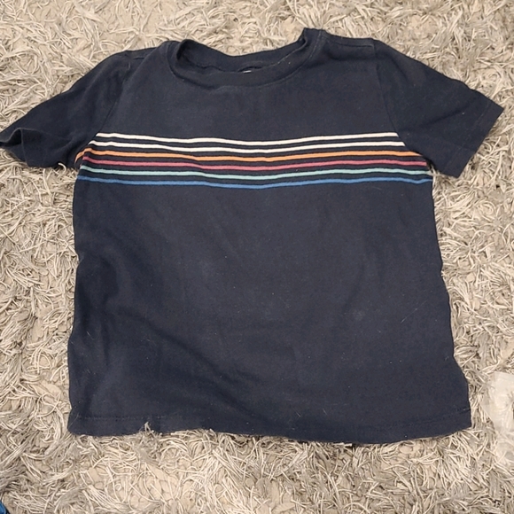 Boys 5t Tshirt - Picture 1 of 3